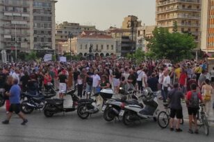 Πάτρα: Σήμερα η συγκέντρωση της «αφρόκρεμας» των αντιεμβολιαστών στην πλατεία Γεωργίου