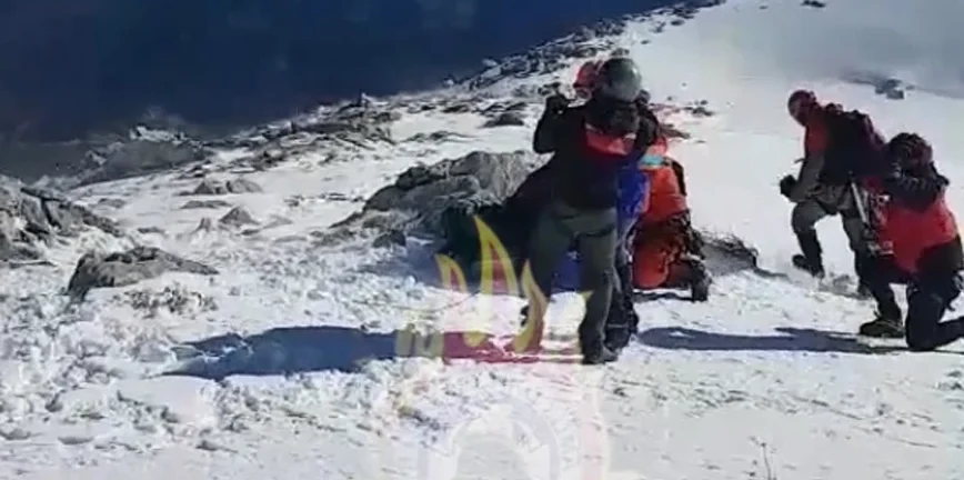 Άρτα: Βίντεο από τη διάσωση του εγκλωβισμένου ορειβάτη με Super Puma