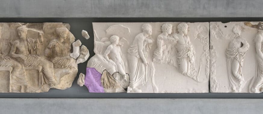 «Θραύσμα Fagan»: Από τη Σικελία, στο Μουσείο Ακρόπολης το τμήμα της Ανατολικής Ζωοφόρου