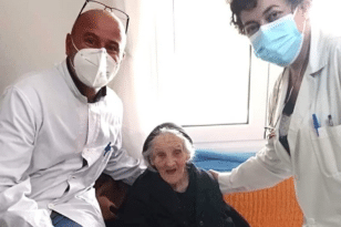 Σέρρες: Γιαγιά 108 ετών εμβολιάστηκε γιατί της έλειψαν οι φίλες της
