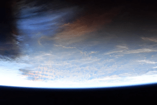Η ηφαιστειακή τέφρα της Τόνγκα όπως φαίνεται από το διάστημα