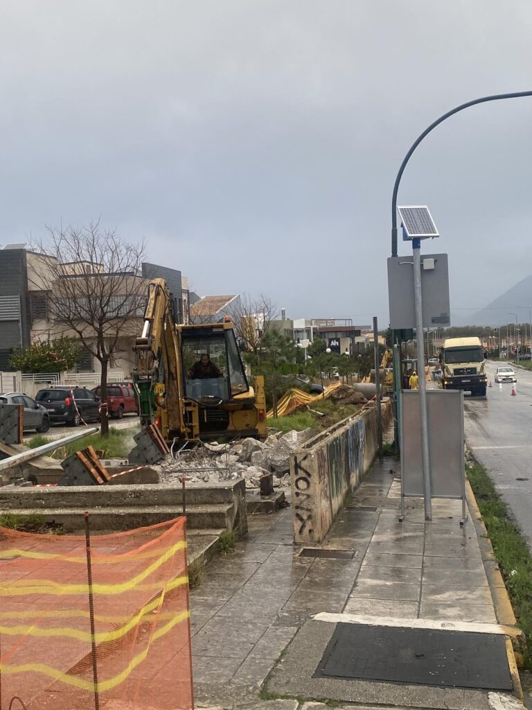 Ξεκίνησαν εργασίες βελτίωσης της οδικής ασφάλειας στην οδό Κανελλοπούλου της Πάτρας - ΦΩΤΟ