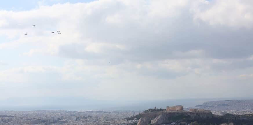 Μάγεψαν τα Rafale πάνω από την Ακρόπολη - Εντυπωσιακές εικόνες ΒΙΝΤΕΟ