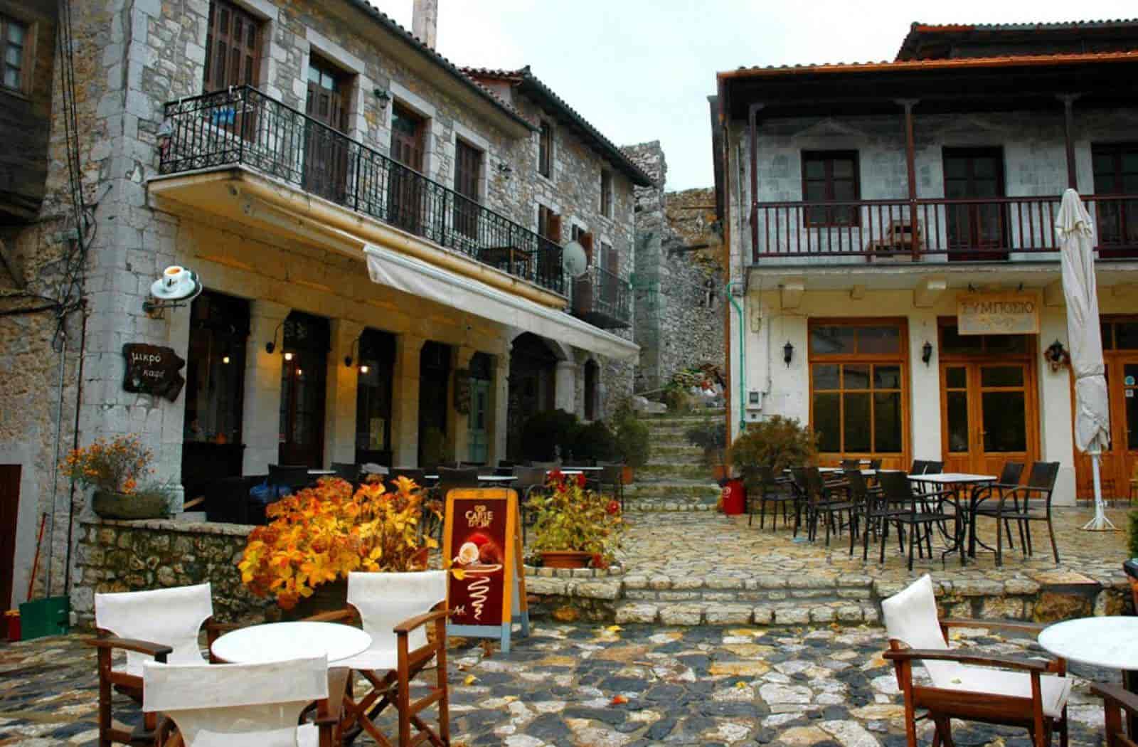 CNN - Το ομορφότερο χωριό της Ευρώπης είναι στην Πελοπόννησο!