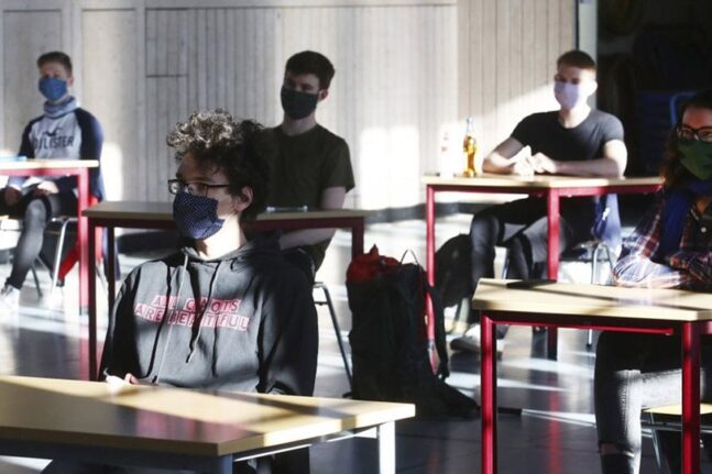Σαρηγιάννης: Έτσι θα ανοίξουν με ασφάλεια τα σχολεία – Τι προτείνει για τεστ και μάσκες