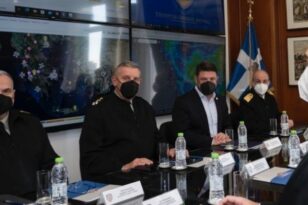 Έκτακτη σύσκεψη υπό τον Χαρδαλιά στο υπουργείο Εθνικής Άμυνας για την επερχόμενη κακοκαιρία