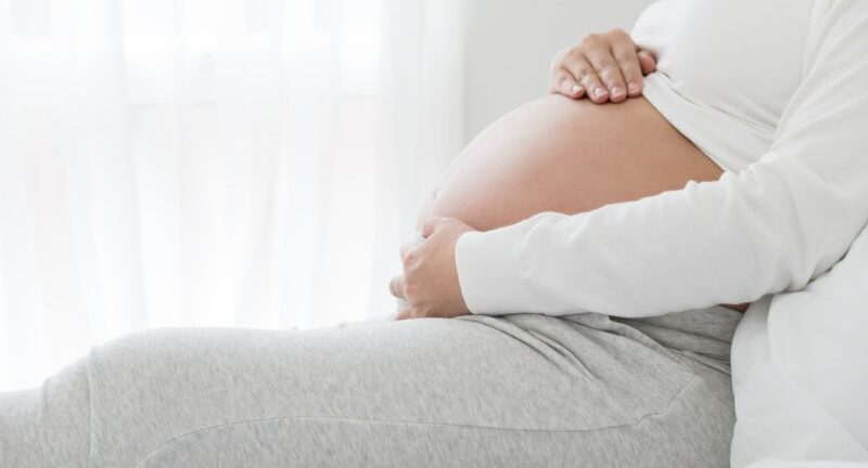 Covid-19 - Εγκυμοσύνη: Μπορεί ναα προκληθούν θανατηφόρες επιπλοκές - Προστατεύει ο εμβολιασμός