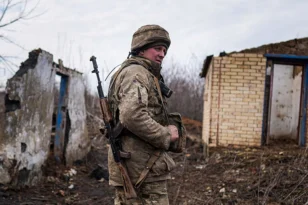 Διεθνής Αμνηστία: Εγκλήματα πολέμου μπορεί να διαπράττει η Ρωσία στην Ουκρανία