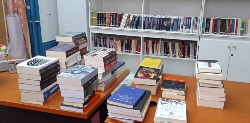 Αγρίνιο: Το Μαξίμου έστειλε λογοτεχνικά βιβλία στο 2ο ΕΠΑΛ - Τα ζήτησαν με επιστολή στον Πρωθυπουργό