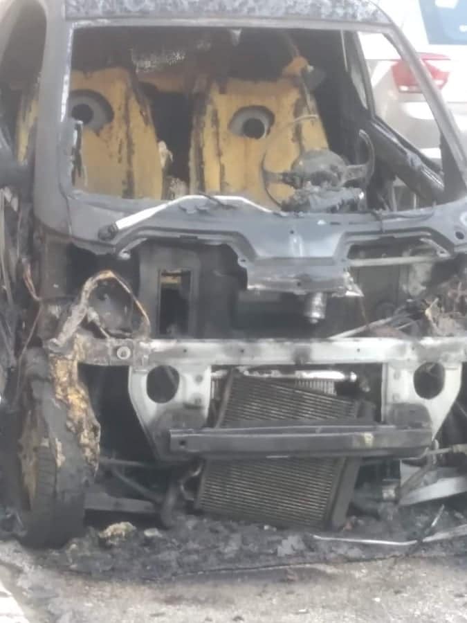 Φωτιά σε αυτοκίνητο στην Πάτρα - Καταστράφηκε ολοσχερώς ΦΩΤΟ 