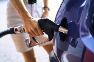 Fuel Pass 2: Πότε θα γίνουν οι αιτήσεις για το επίδομα βενζίνης - Ποιοι οι δικαιούχοι διπλής επιδότησης