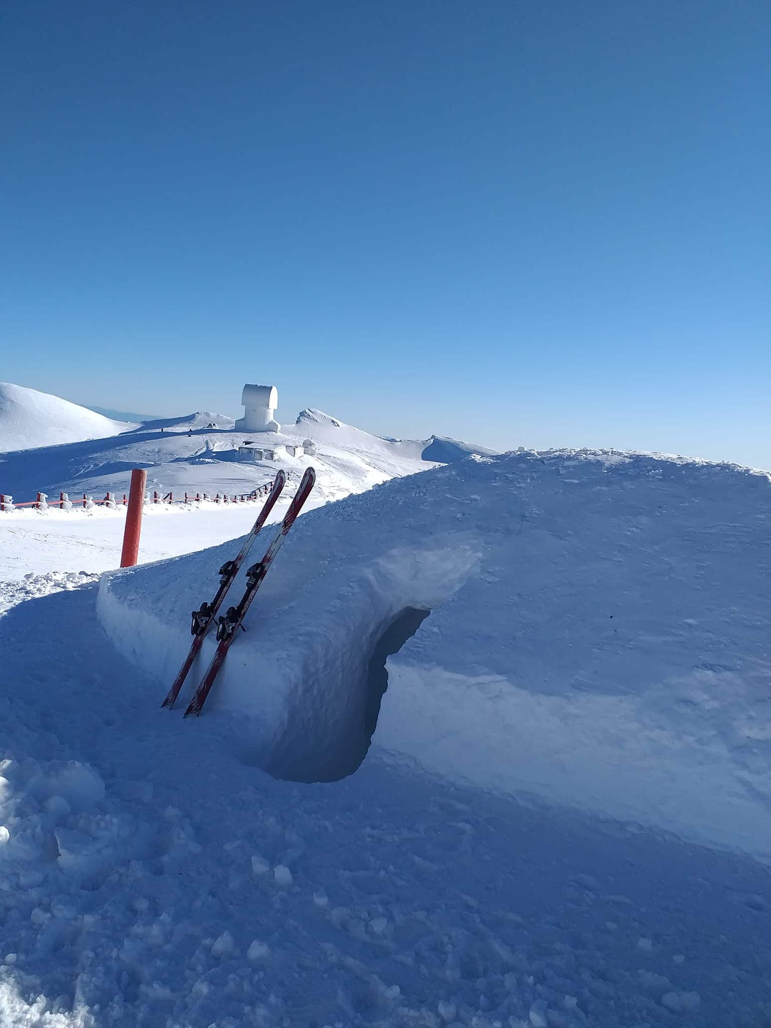 Καλάβρυτα: Ιγκλού στα 2.300 μέτρα κατασκεύασε εργαζόμενος στο Χιονοδρομικό - ΦΩΤΟ