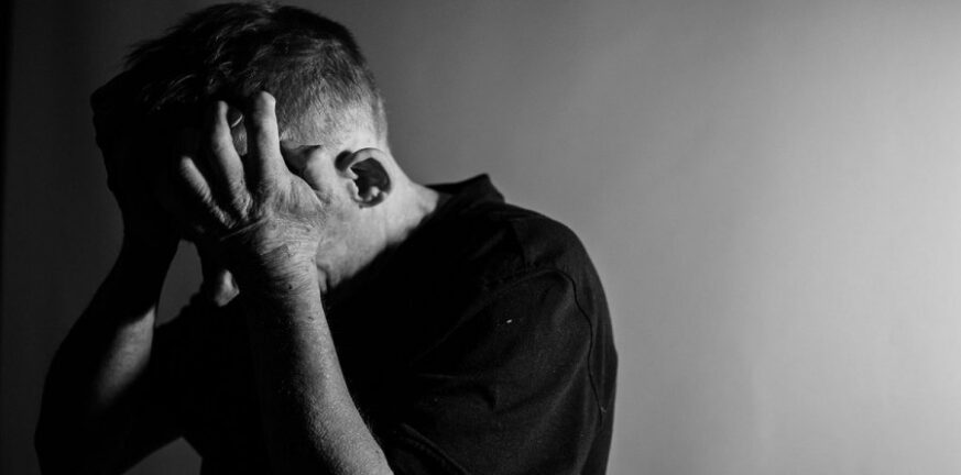Κορονοϊός: Όσοι νόσησαν κινδυνεύουν με κατάθλιψη ακόμα και ένα χρόνο μετά