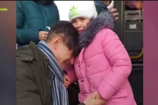 Ο σπαρακτικός αποχωρισμός Ουκρανού στρατιώτη από την κόρη του ΒΙΝΤΕΟ