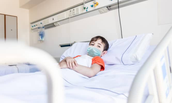 Ανησυχητικό κοκτέιλ γρίπης, κορονοϊού και RSV - Γεμάτα τα νοσοκομεία Παίδων ΒΙΝΤΕΟ