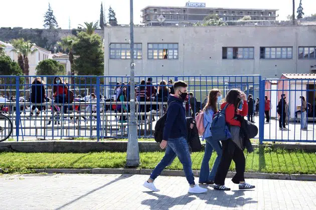 Κορονοϊός: Τι αλλάζει μετά το Πάσχα στα σχολεία - Τι προβλέπεται σε περίπτωση κρούσματος