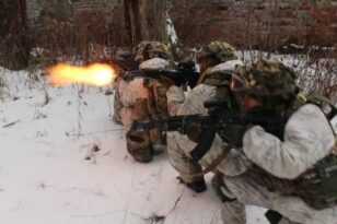 Επικίνδυνη κλιμάκωση στην Ουκρανία: Νεκροί πέντε στρατιώτες, στην «κόψη του ξυραφιού» η κατάσταση
