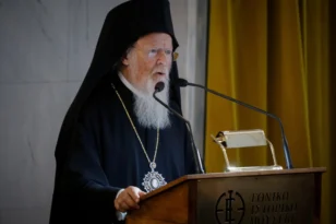 Επικοινωνία Ζελένσκι - Βαρθολομαίου: Το «ευχαριστώ» του Ζελένσκι και οι προσευχές του Οικουμενικού Πατριάρχη