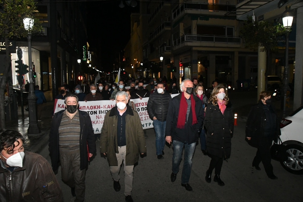 Πάτρα: Αντιπολεμική κινητοποίηση από Εργατικό Κέντρο και Επιτροπή Ειρήνης - Παρών και ο Δήμαρχος Κ. Πελετίδης ΦΩΤΟ