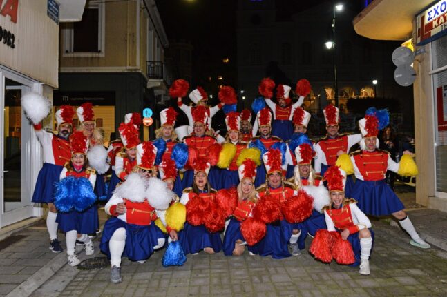 Πάτρα: Οι μαζορέτες του Καρναβαλιού - Ξεσήκωσε η ομάδα «του χρόνου μπούλες»
