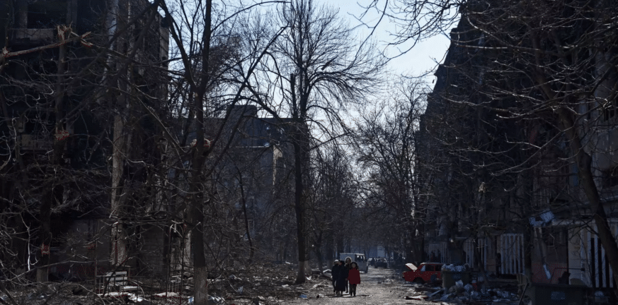 Πόλεμος στην Ουκρανία: Ανοίγουν τρεις ανθρωπιστικοί διάδρομοι - Ο πρώτος από τη Μαριούπολη