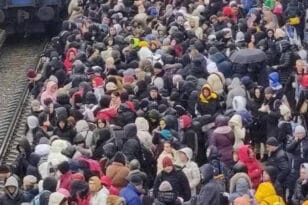Ουκρανία: Συγκλονίζουν εικόνες με χιλιάδες αμάχους στον σιδηροδρομικό σταθμό του Χάρκοβο ΦΩΤΟ - ΒΙΝΤΕΟ