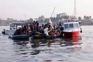 Τουλάχιστον 5 νεκροί και δεκάδες αγνοούμενοι από σύγκρουση πλοίων σε ποταμό στο Μπαγκλαντές