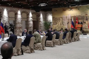 Ολοκληρώθηκαν οι συνομιλίες Ουκρανίας και Ρωσίας στην Κωνσταντινούπολη