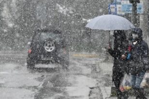 Κακοκαιρία «Φίλιππος»: Διακοπή κυκλοφορίας στην επαρχιακή οδό Μαλακάσας-Ωρωπού λόγω χιονόπτωσης