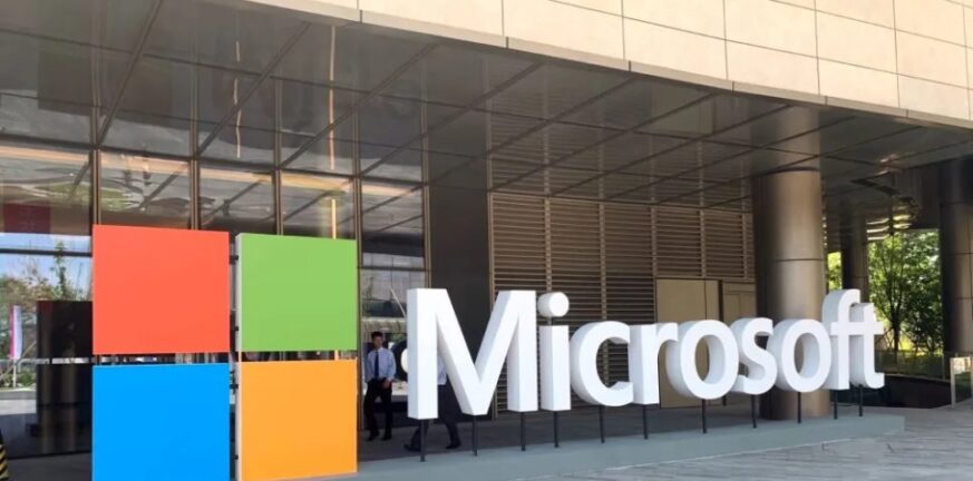 Η Microsoft αναστέλλει τη διάθεση προϊόντων και υπηρεσιών στη Ρωσία