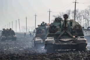 Πόλεμος στην Ουκρανία: Αρχίζει η πολιορκία της Οδησσού – Εγκαταλείπουν την πόλη οι κάτοικοι