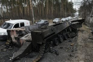 Ουκρανία: Ο ρωσικός στρατός κατέστρεψε δύο στρατιωτικές αεροπορικές βάσεις