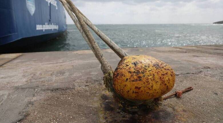 Καιρός - δρομολόγια πλοίων: Απαγορευτικό απόπλου στο Λαύριο -Ακυρώσεις σε Ραφήνα και Πειραιά λόγω μποφόρ