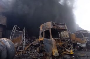 «Euroferry Olympia»: Ολοκληρώθηκε η απομάκρυνση καμένων οχημάτων από δύο γκαράζ