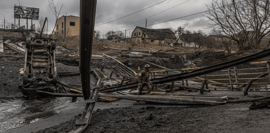Πόλεμος στην Ουκρανία: Συγκλονίζουν βίντεο από το χτύπημα στο Ιρπίν - Πυροβολισμοί εναντίον αμάχων ΦΩΤΟ - ΒΙΝΤΕΟ