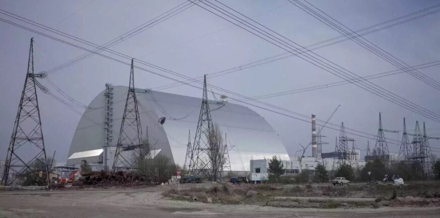 Πόλεμος στην Ουκρανία: «Οι Ρώσοι έριξαν ρουκέτες σε πυρηνικό αντιδραστήρα στο Χάρκοβο» λένε οι Ουκρανοί