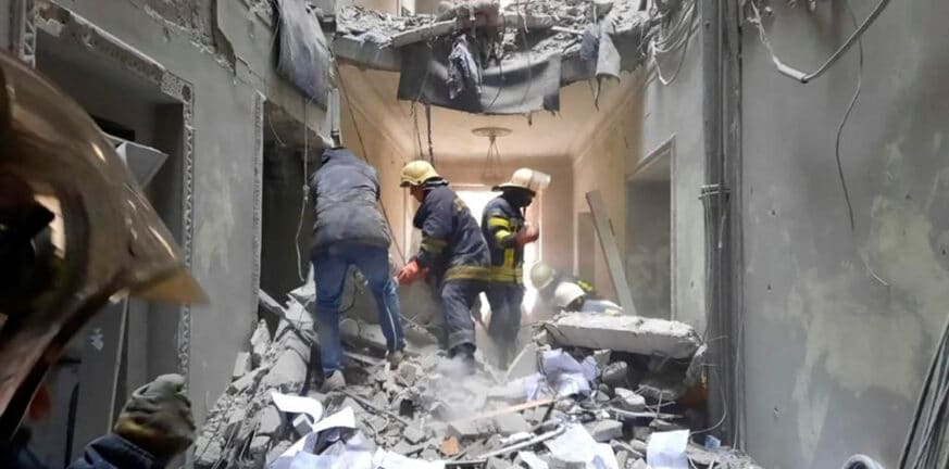 Ουκρανία: Τουλάχιστον 600 κτίρια έχουν καταστραφεί στο Χάρκοβο από τους βομβαρδισμούς
