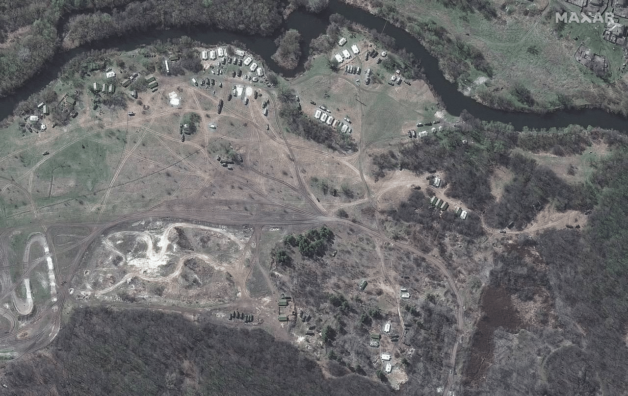 Ουκρανία: Κινητοποίηση των ρωσικών στρατευμάτων για το Ντονμπάς - Νέες δορυφορικές φωτογραφίες