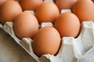 Στα ύψη οι τιμές των αυγών παγκοσμίως - Αιτία η γρίπη των πτηνών και ο πόλεμος στην Ουκρανία