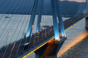 Πάτρα: Κάλεσε ταξί και ενημέρωσε την Αστυνομία ότι θα πηδήξει από τη Γέφυρα Ρίου - Αντιρρίου