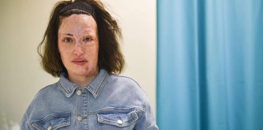 Ιωάννα Παλιοσπύρου: Νέες φωτογραφίες χωρίς τη μάσκα από τα γυρίσματα