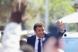 Γαλλικές εκλογές: Θρίαμβος Μακρόν, για δεύτερη πενταετία στο τιμόνι της Γαλλίας