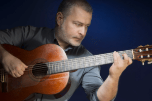 Παναγιώτης Μάργαρης: Ο διεθνούς φήμης κιθαρίστας και συνθέτης έρχεται στην Πάτρα και μιλά στην «Π»
