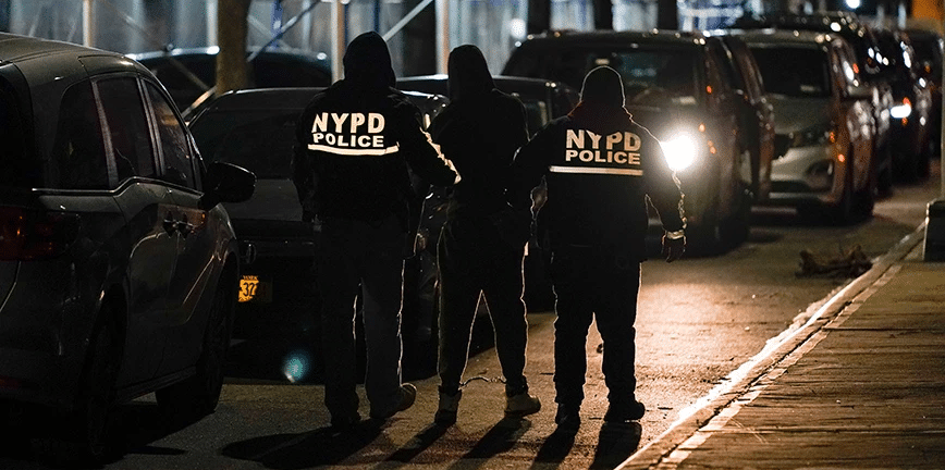 Νέα Υόρκη: 12χρονος νεκρός από σφαίρες – Ήταν μέσα σε σταθμευμένο αυτοκίνητο
