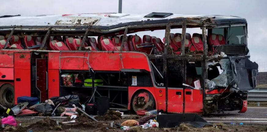 Νιγηρία: Επτά νεκροί και πέντε τραυματίες σε σύγκρουση λεωφορείου με φορτηγό