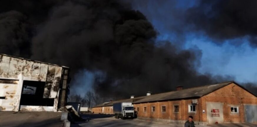 Πόλεμος στην Ουκρανία: Ρωσικοί βομβαρδισμοί σε αεροπορική βάση στην Μιρχορόντ της κεντρικής Ουκρανίας
