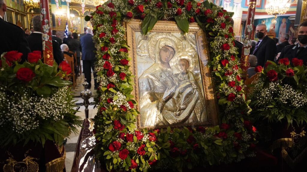 Αιγίο: Γιορτάζει σήμερα η Παναγία Τρυπητή - Ο Ανδρέας Κατσανιώτης εκπρόσωπος της Κυβέρνησης - ΦΩΤΟ