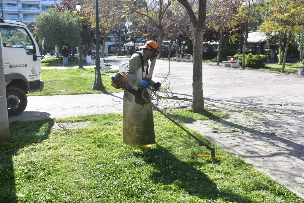 Πάτρα: Συνεχίζονται οι εργασίες στις πλατείες της πόλης