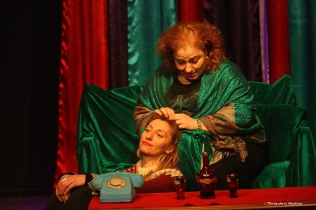 Δύο ακόμα παραστάσεις στις 25 και 26 Απριλίου για το «Μαμά» στο θέατρο Όροφως
