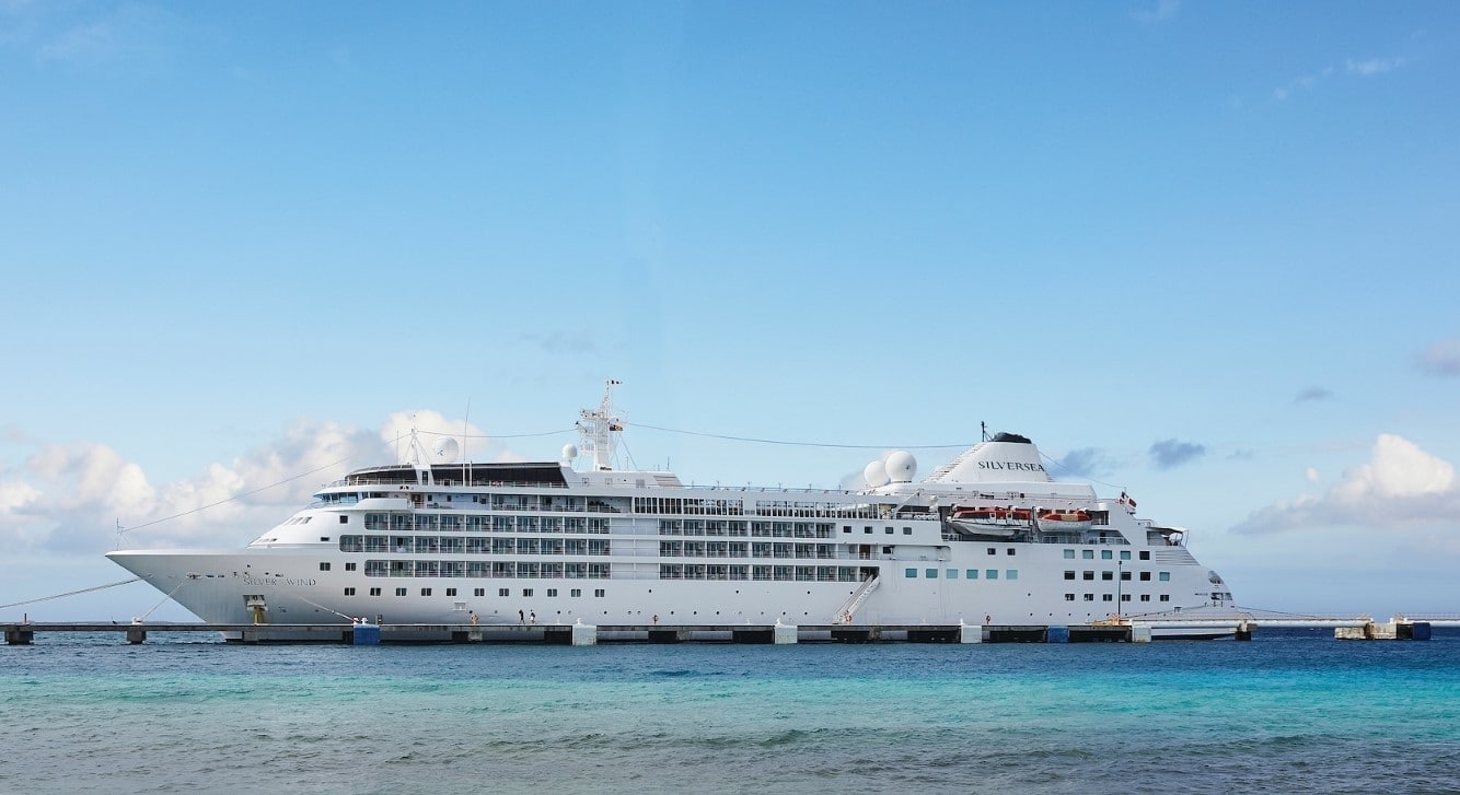 Κρουαζιερόπλοιο στη Ναύπακτο: Ο τουρισμός «ξυπνά» και η Πάτρα… κοιμάται